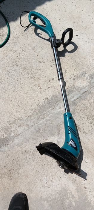 Motocoasa electric makita 450 wați