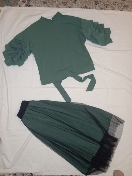 Все одеждо по 4500тг