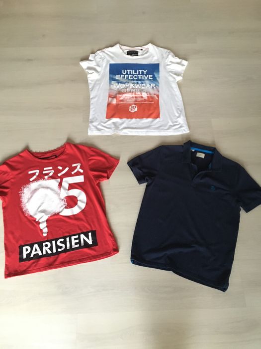 Vand set tricouri( M/L) de barbari.