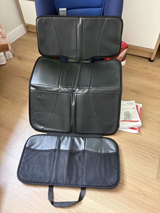 Детско столче за кола Britax Römer ADVANSAFIX III SICT – пълен комплект + 2 оригинални аксесоара