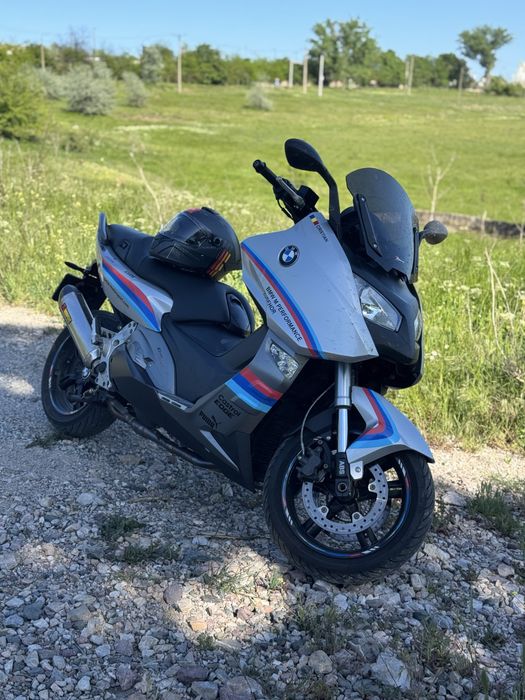 Maxi scuter BMW C600 Sport Yamaha Honda Aprilia