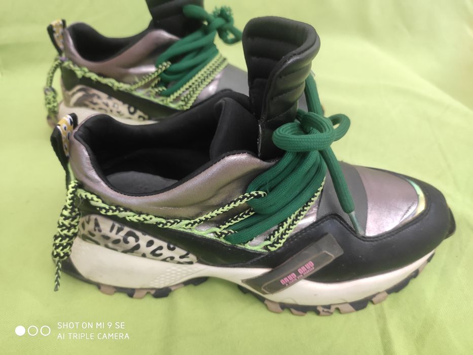 Кроссовки унисекс