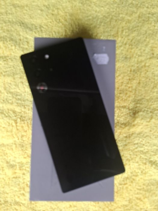 Vând/Schimb Redmagic 10 Pro 5g 256g ca Nou Dual Sim Fulbox Liber
