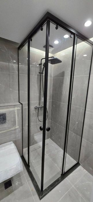 Изработка на душ кабини, паравани, остъкления за тераси и  врати