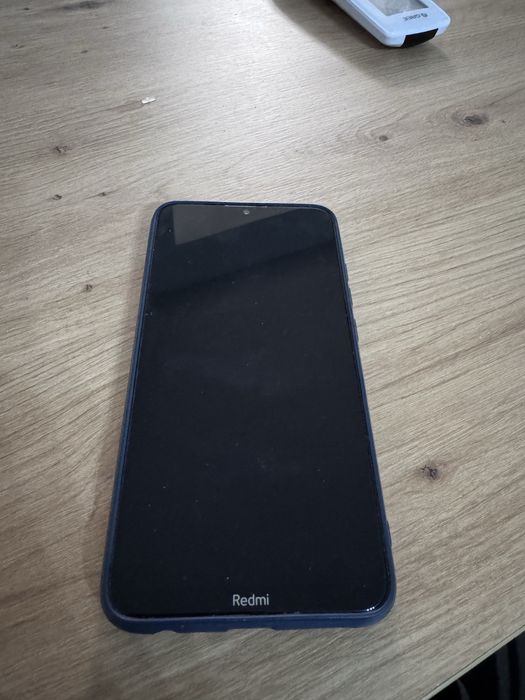 Redmi 8 32GB с кейс