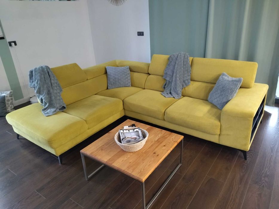 Ъглов диван жълт