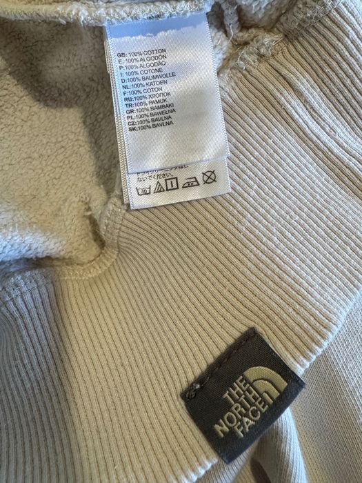 2 броя The North Face Hoodie.