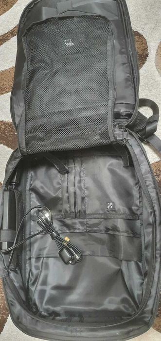 Rucxac modern cu multe facilitati