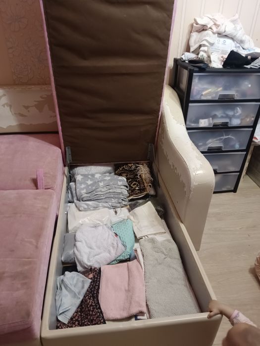 Продам диван и кресло