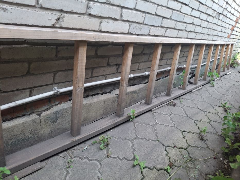 Продам лестницу, 5 м . 15т. Торг уместен
