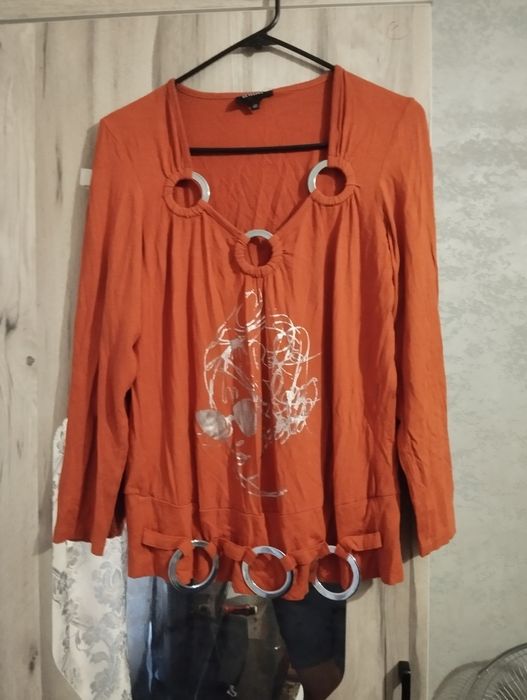 Продаются вещи в хорошо состоянии