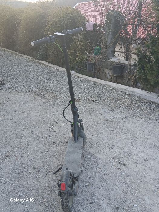 Trotineta electrica în stare buna