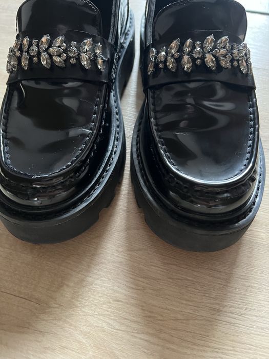 Продам лофферы,ботинки 35 размера,оригинал Зара