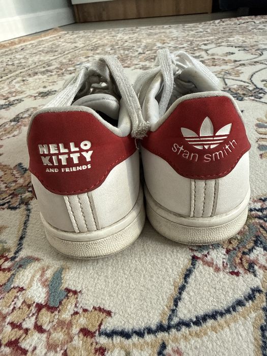 Кроссовки для девочек от Adidas