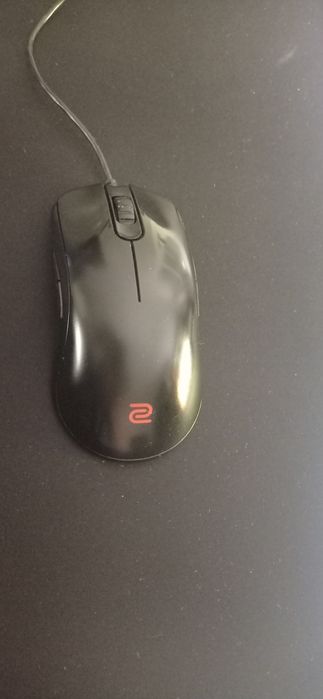 Vând mouse zowie fk2 Impecabil