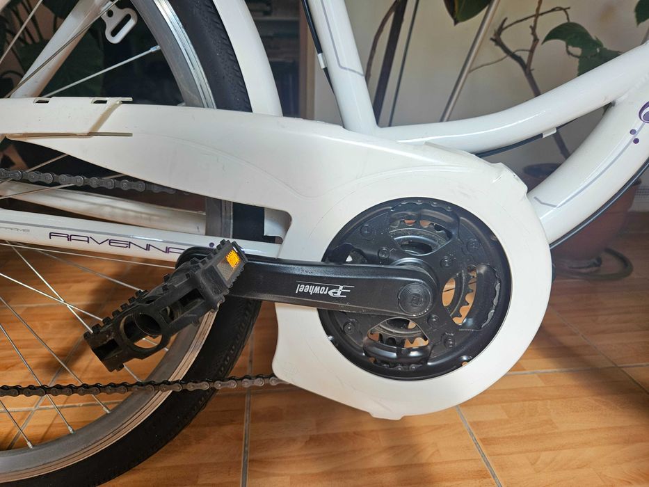Vand bicicleta de oras pentru dama