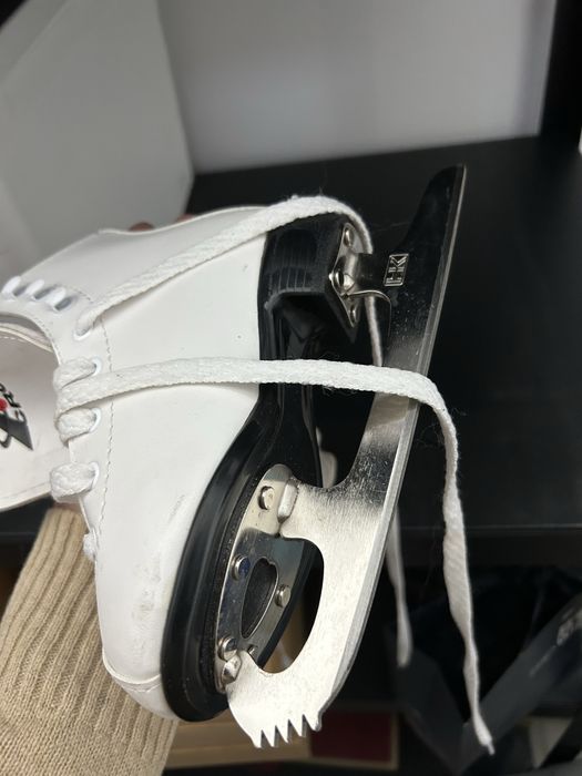 Коньки детские размер 28