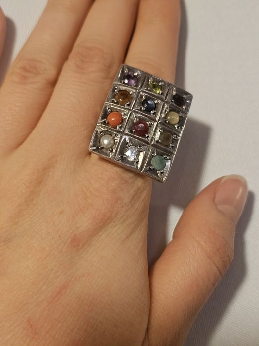 Inel argint masiv vintage cu pietre semiprețioase