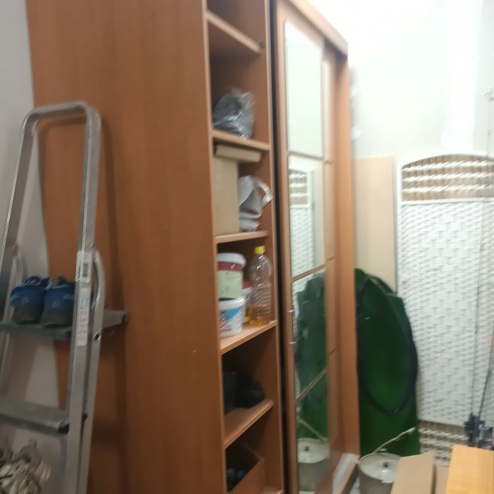 Продаю два шкаф купе