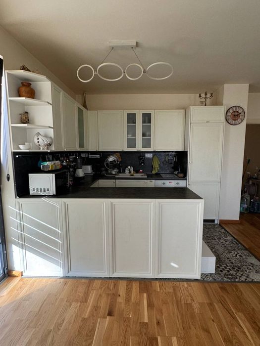 Продава се Тристаен апартамент в Варна, м-т Траката - 101 кв.м за 1981 €/кв.м - Снимка #2