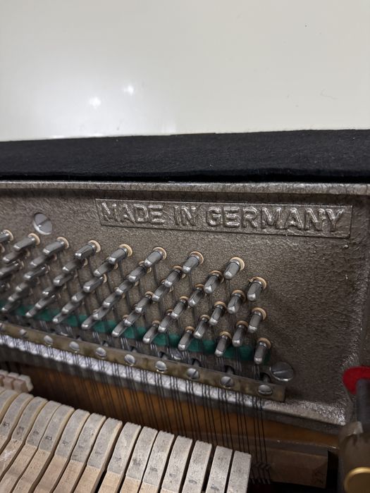 Белое пианино Zimmermann. Германия.