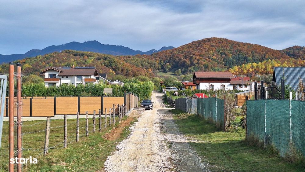 Teren 1000mp cu PUZ in Rasnov, Glajerie