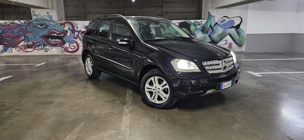 Mercedes ML, 3.0 diesel, 4 MATIC (4x4), DVD fata-spate, FULL-OPTION