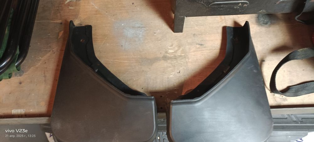 Брызговики задние.