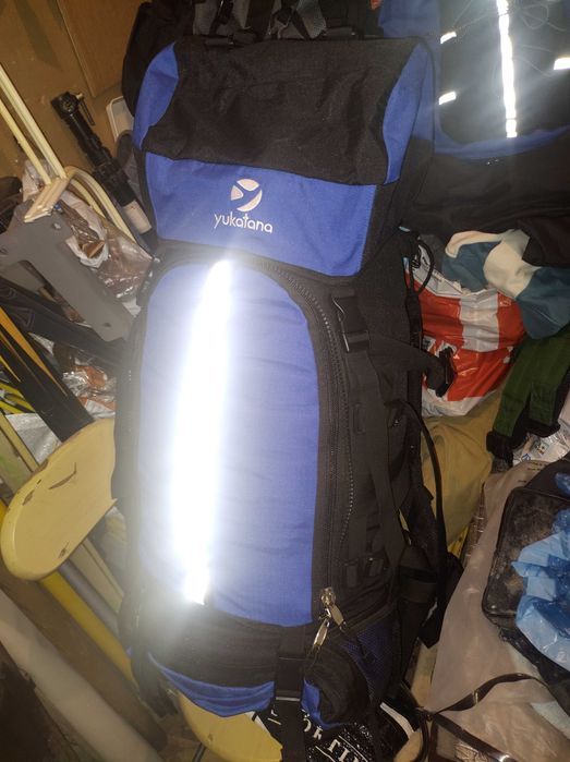 Продавам туристическа раница