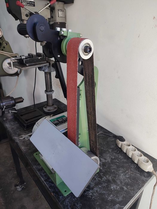 Polizor cu banda Belt grinder
