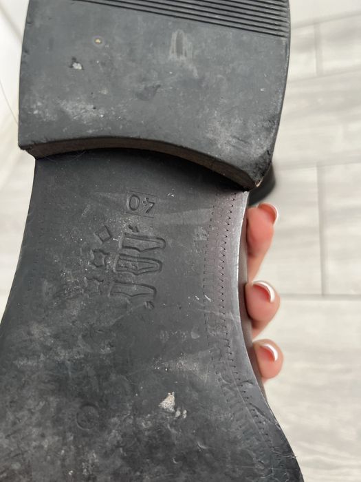 Pantofi barbati marime 40
