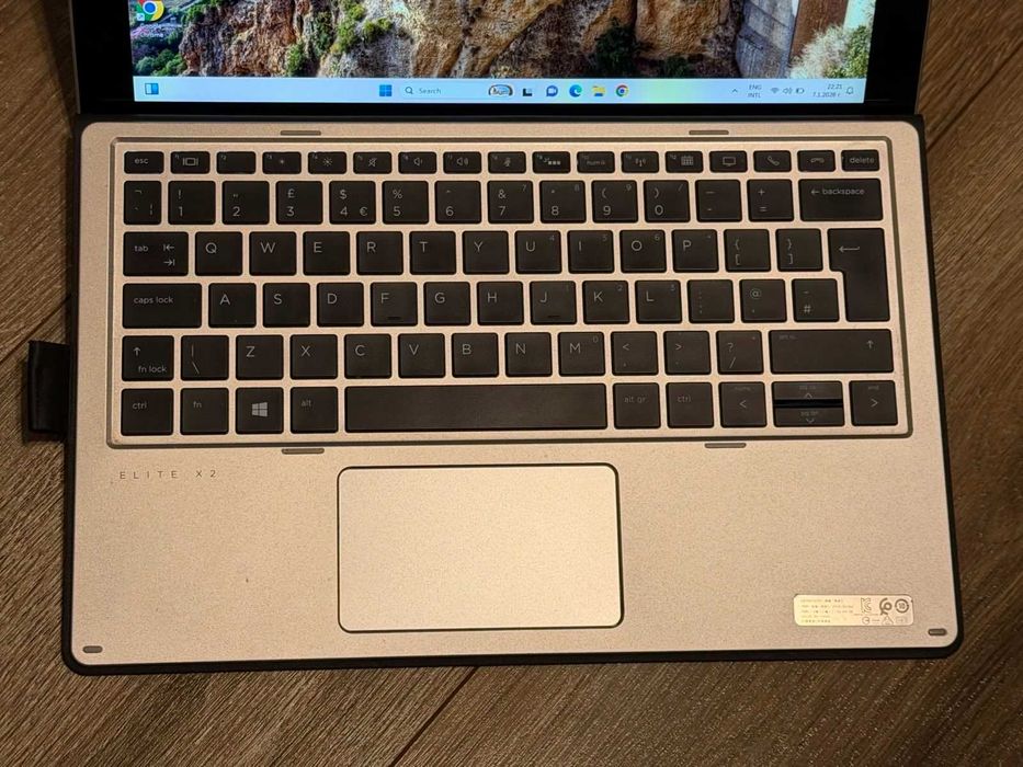 HP Elite X2 1012 G2- Intel Core i5-7300U/8GB RAM/256GB SSD/FullHD+ тъч
