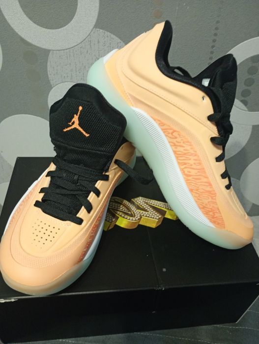 Adidași baschet Jordan