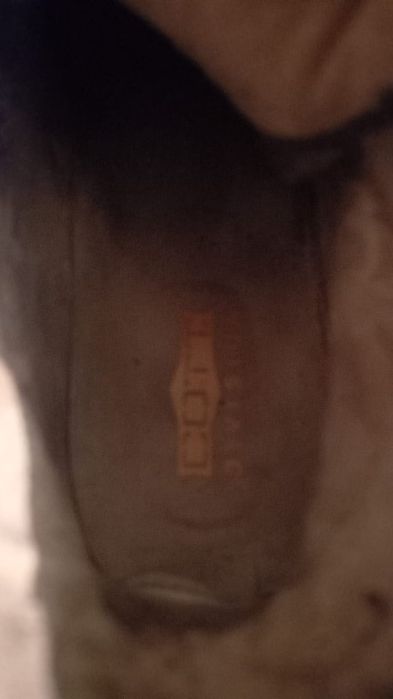 Продам ботинки мужские