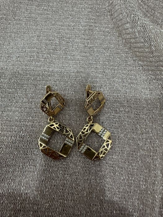 Продам золото. Серьги