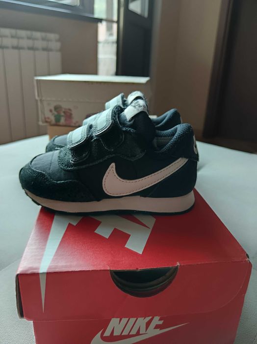 Детски маратонки Nike MD Valiant