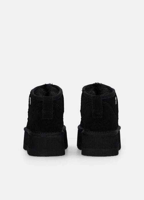 Топли боти на платформа Liu Jo