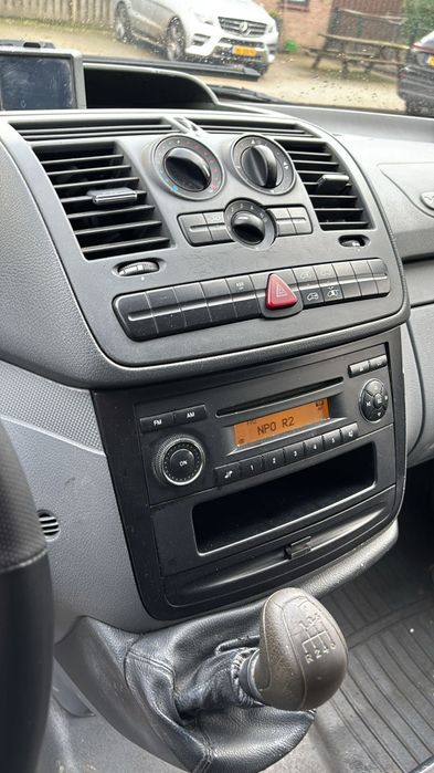 Mercedes Vito baza lunga transporter 2.2 diesel euro 4 3 locuri Viano