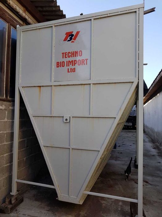 Бункер 25 кубика за трици,пелети,чипс.