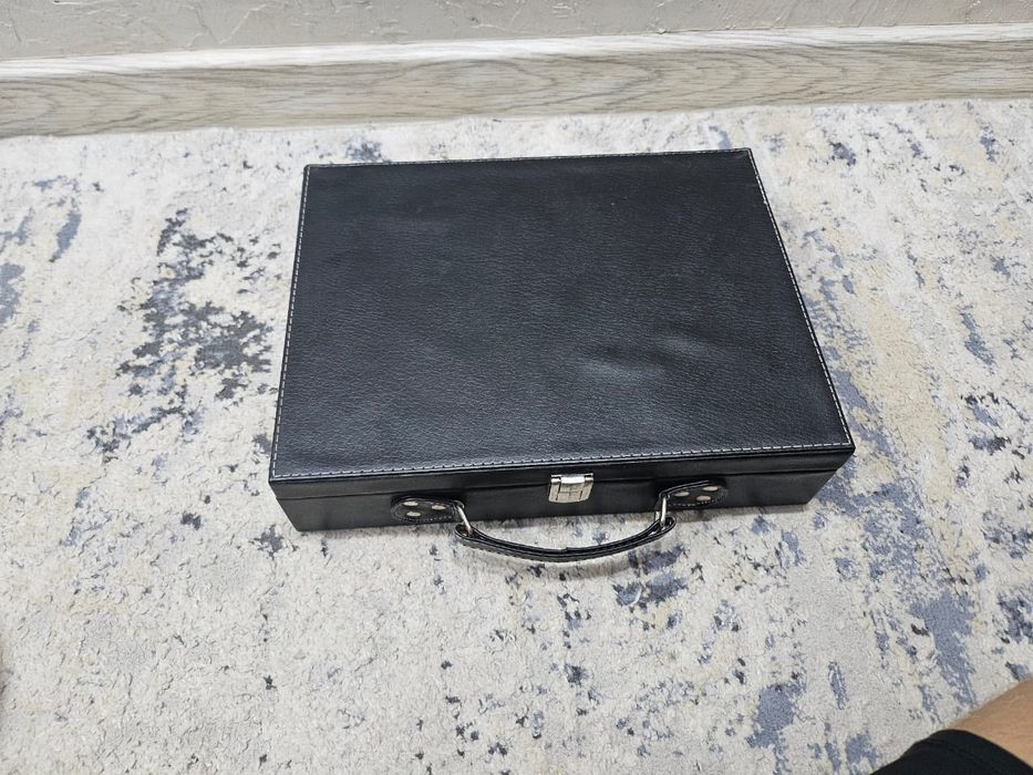 Продам офисный гольф в кожаном кейсе