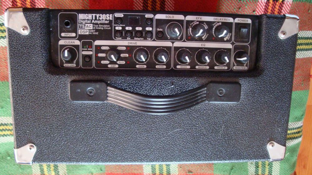 Продавам кубета за китара