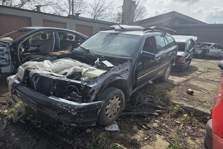 Piese Mercedes-Benz C-Class W202/S202 (facelift)