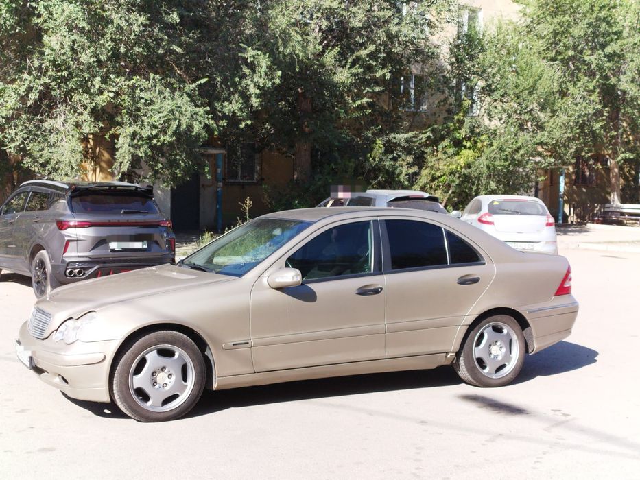 Продам Мерседес w203 c180 1.8 Kompressor