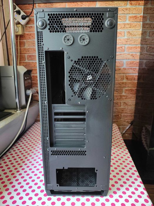 Carcasa PC FullTower Corsair Obsidian 800D.