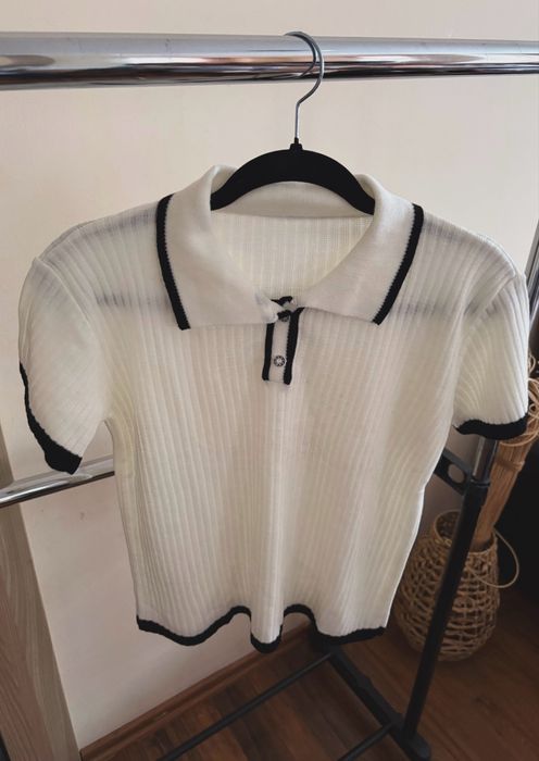 Блуза с поло яка