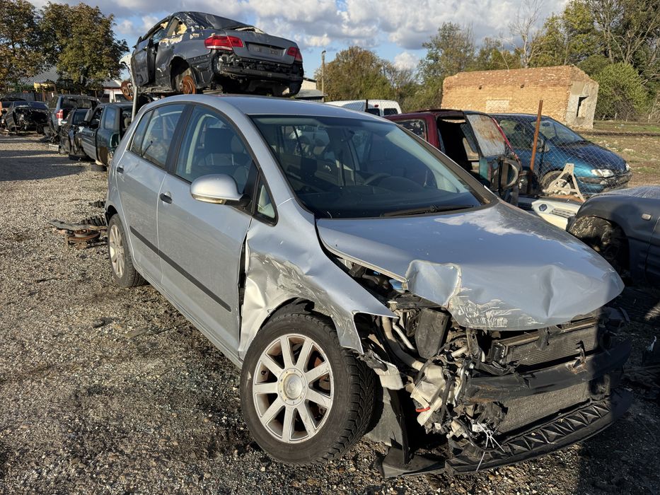 Volkswagen Golf Plus 1.6 бензин на части