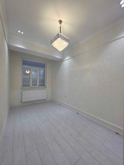 Продаётся 3х комн квартира на 2 этаже Ор-р Азимед