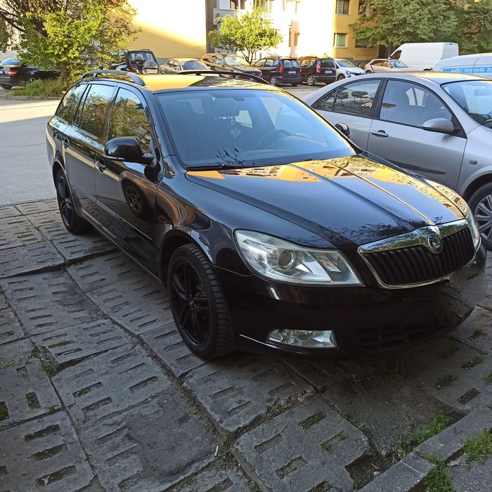 Продавам Шкода Октавия 2