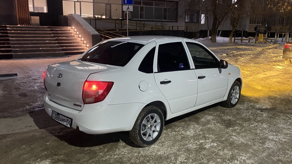 Лада Гранта 2013