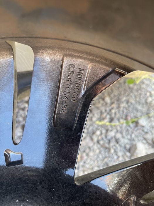 3 бр. Оригинални 17" Peugeot 2008 2021